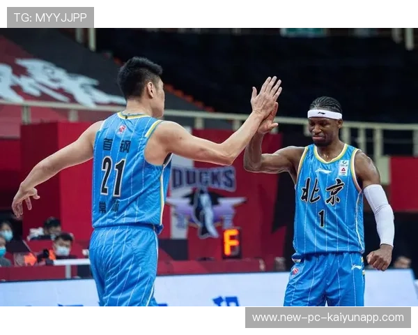 篮板争夺：北京抢下49个篮板，占据攻防双优势！，北京篮球队比赛时间表