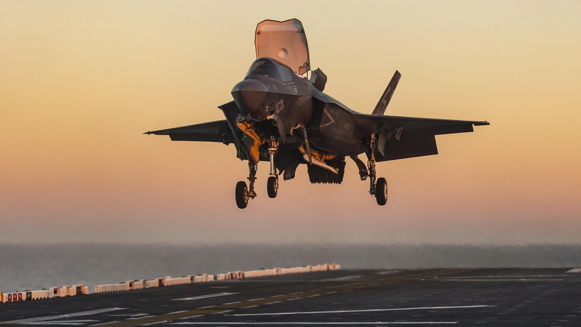 kaiyun网址-中美蝶泳转身前滑行长度对比图出炉，蝶泳划臂路线